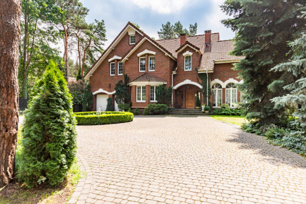 Residential Paver Driveway in Brookfield Center, OH